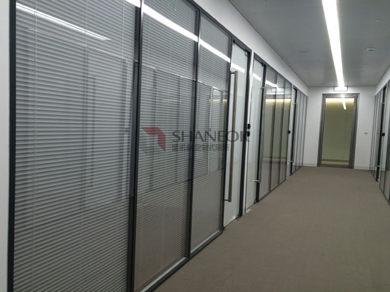 Double Glass With Built-in Venetian Blinds Series
